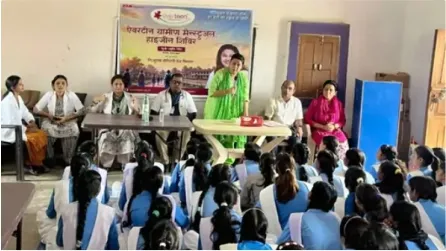 बलिया में मासिक धर्म स्वच्छता को लेकर 'रूरल पैड गर्ल' स्मृति सिंह ने ग्रामीण बेटियों को किया जागरूक