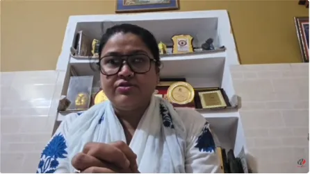 बलिया में स्कूली छात्राओं को सैनिटरी पैड के लिए रतसर कला प्रधान स्मृति सिंह का ऐवरटीन को धन्यवाद